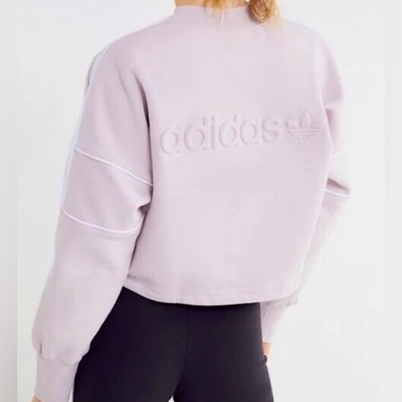 adidas Tops - Adidas Cropped Sweatshirt Oversized Medium Women's Light Purple 🤍 Cute EUC!